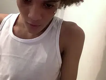 Max_Rain — Stripchat recorded stream image, 14.04.2026 22:00