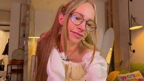 BritaKiss — Stripchat recorded stream screenshot (15 Apr 2026)