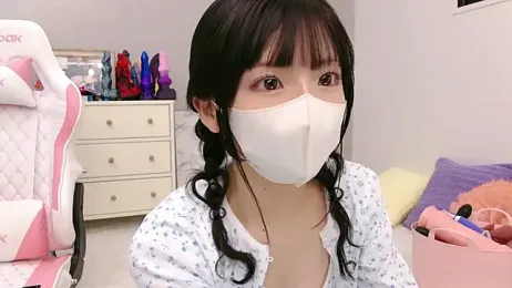 -minami- — Stripchat recorded stream image, 15.04.2026 12:00