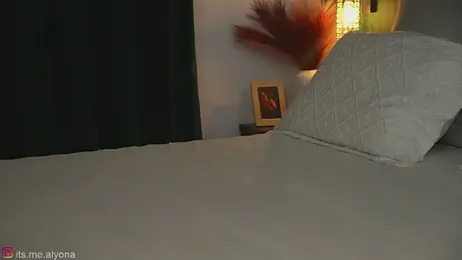 Alyonaqueen_ — Stripchat recorded stream screenshot (15 Apr 2026)