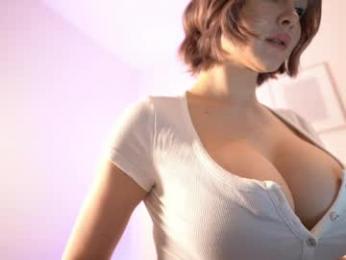 teyyumi — Chaturbate recorded stream screenshot (16 Apr 2026)