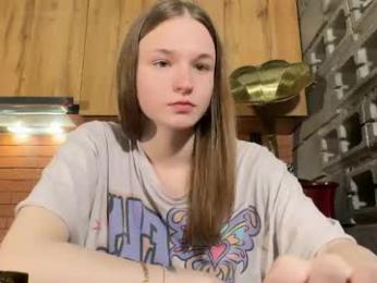 nloraaa — Chaturbate recorded stream image, 16.04.2026 08:00