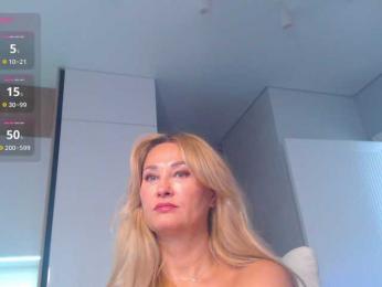 hold-me-tight — Bongacams recorded stream screenshot (16 Apr 2026)