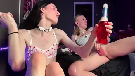 Niky_Long — Stripchat recorded stream screenshot (16 Apr 2026)