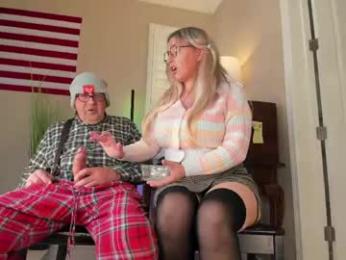 realtoxxxmaria — Chaturbate recorded stream screenshot (16 Apr 2026)