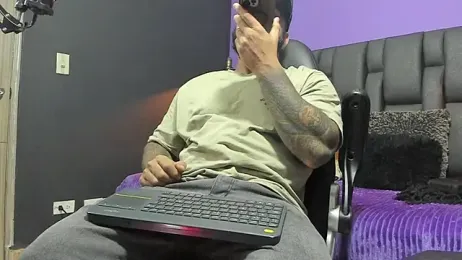 Lyon_vach — Stripchat recorded stream image, 17.04.2026 00:50