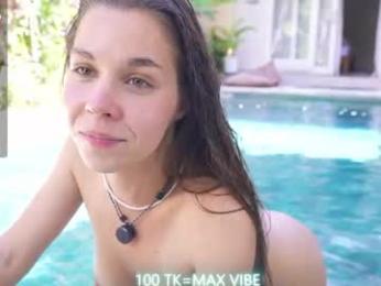 mon1_day — Chaturbate recorded stream screenshot (17 Apr 2026)