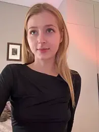 LunaRase — Stripchat recorded stream image, 17.04.2026 05:30