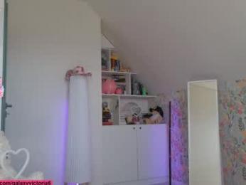 brilliantvictoria — Chaturbate recorded stream image, 17.04.2026 09:50