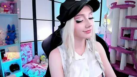 MilkyCute — Stripchat recorded stream image, 17.04.2026 19:10