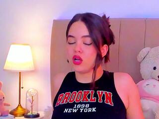 Bella Fontana — Flirt4free recorded stream image, 17.04.2026 18:40