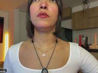 marianabranz — Camsoda recorded stream image, 18.04.2026 15:40