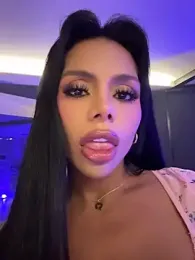 HOT_LADY_777 — Stripchat recorded stream image, 19.04.2026 00:30