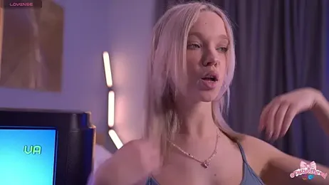 TastyTiffy — Stripchat recorded stream image, 19.04.2026 08:20