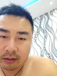 guozuo — Stripchat recorded stream screenshot (19 Apr 2026)