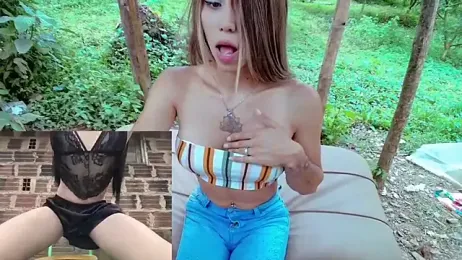 pretty_princesses — Stripchat recorded stream image, 19.04.2026 14:50