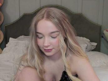 MimiMila — Bongacams recorded stream image, 19.04.2026 17:40
