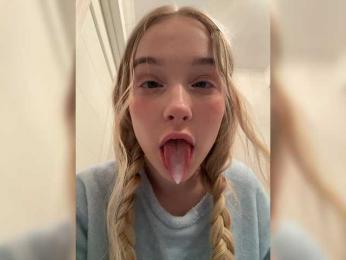 MimiMila — Bongacams recorded stream image, 19.04.2026 17:40