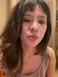 Sunflower-77 — Stripchat recorded stream image, 20.04.2026 05:30