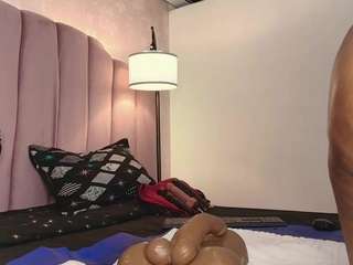 hallybans — Camsoda recorded stream image, 20.04.2026 18:50