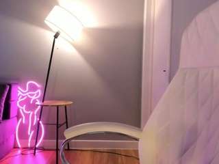 akura011 — Camsoda recorded stream image, 21.04.2026 09:10