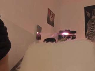 sarahsmithh — Camsoda recorded stream image, 21.04.2026 12:30