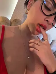 HannaBeckett — Stripchat recorded stream image, 21.04.2026 18:30