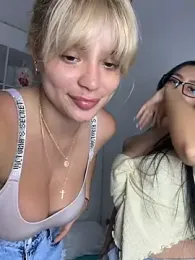 _Alicee_1 — Stripchat recorded stream image, 22.04.2026 23:10