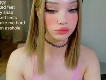 _paprika — Chaturbate recorded stream image, 23.04.2026 21:40