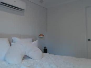 bridgetjean — Chaturbate recorded stream image, 24.04.2026 00:10