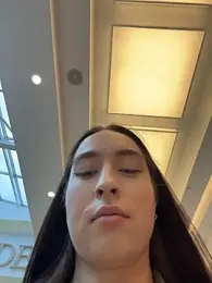 Holly_Play — Stripchat recorded stream image, 24.04.2026 11:40