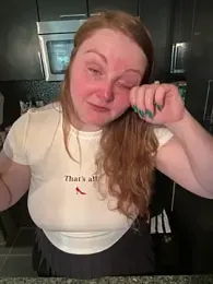 GingerSnap33 — Stripchat recorded stream image, 26.04.2026 00:10