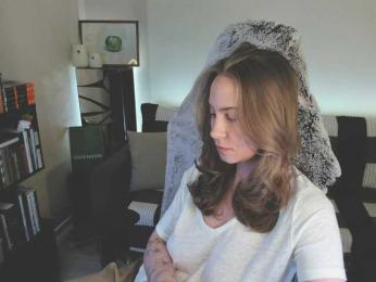 Adamova_Eva — Bongacams recorded stream screenshot (01 Feb 2025)