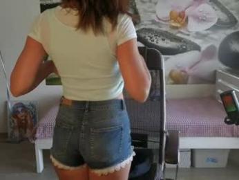 jennycutey — Chaturbate recorded stream image, 26.04.2026 03:40