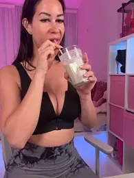 Meliazz — Stripchat recorded stream image, 26.04.2026 07:10