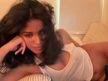 mriea_ — Chaturbate recorded stream image, 27.04.2026 05:30