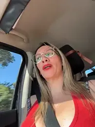 Gatitacarlita — Stripchat recorded stream image, 27.04.2026 10:50