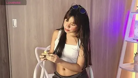 emily_sweett24 — Stripchat recorded stream image, 27.04.2026 12:00