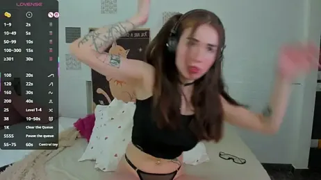ashleyro1 — Stripchat recorded stream image, 28.04.2026 05:50