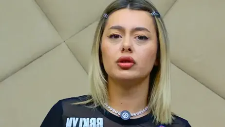 ChloeFrost — Stripchat recorded stream image, 28.04.2026 05:10