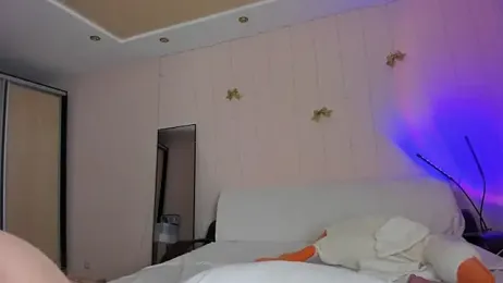 May_Flower — Stripchat recorded stream image, 28.04.2026 09:30