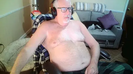 superbearboss — Stripchat recorded stream image, 28.04.2026 15:40