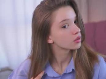 little_poetry — Chaturbate recorded stream image, 09.03.2025 08:10