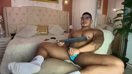 axel_daviss1 — Stripchat recorded stream image, 29.04.2026 21:40