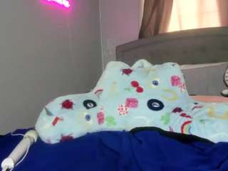 charlie3x215 — Camsoda recorded stream image, 30.04.2026 18:10