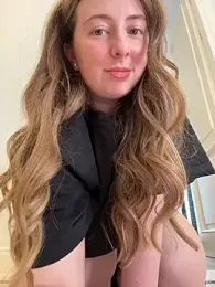 curvyflawless — Stripchat recorded stream image, 01.05.2026 08:40