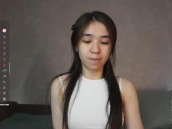 _vi_vi_ — Chaturbate recorded stream image, 01.05.2026 17:00