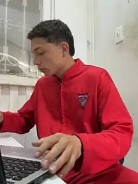 santiObrero — Stripchat recorded stream image, 02.05.2026 15:40