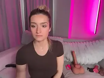 meggsworld — Stripchat recorded stream image, 03.05.2026 19:20