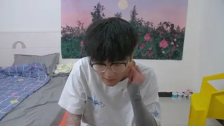 KK-cuteboy — Stripchat recorded stream image, 04.05.2026 13:00